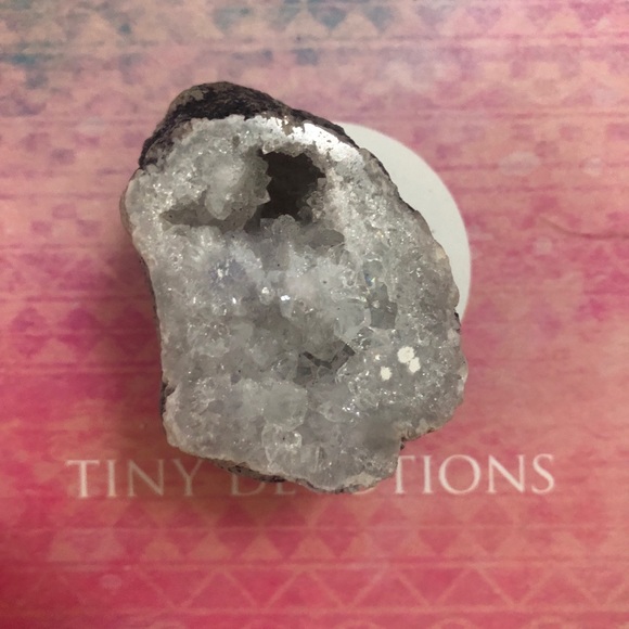 Agate Miniature Colored Geode / Bundle of 4 - Picture 7 of 12